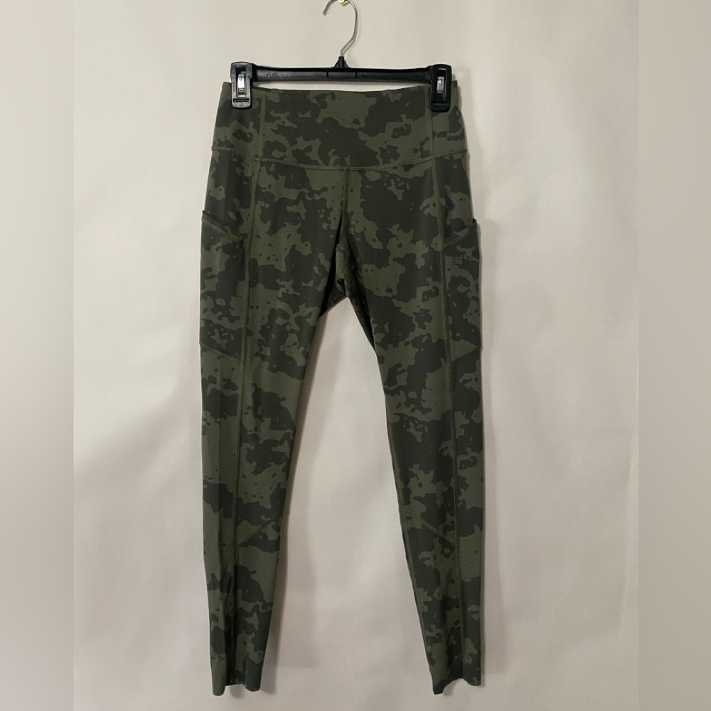 5.11 TACTICAL LEGGINGS CAMO GREEN WOMEN SIZE S 26" POCKETS CROSSFIT YOGA PILATES